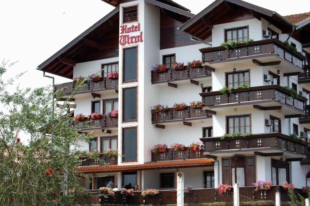 Hotel Tirol Treze Tílias Esterno foto